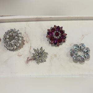 Brooches Set of 4